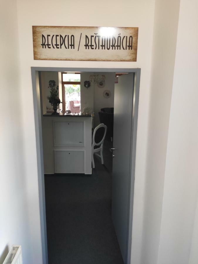 Penzión Žabokrek u Hoffera Zabokreky Nad Nitrou Exterior foto